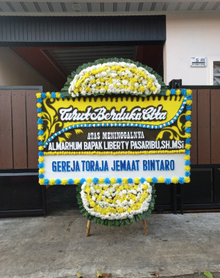 Papan Bunga Duka di Baringin